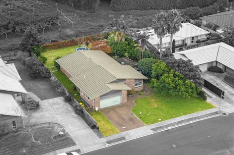 Photo of property in 90 Russley Drive, Mount Maunganui, 3116