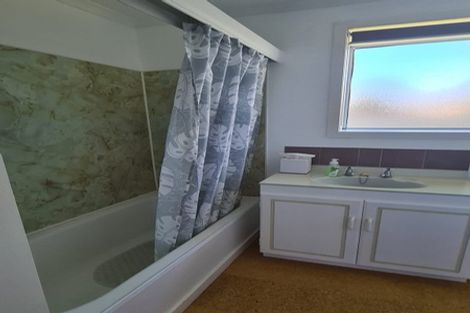 Photo of property in 19 Cologne Street, Martinborough, 5711