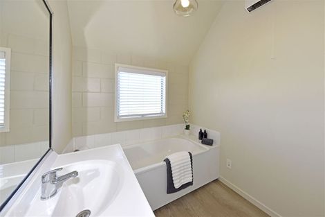 Photo of property in 1/143a Weston Road, St Albans, Christchurch, 8052