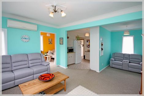 Photo of property in 26 Hall Place, Foxton Beach, Foxton, 4815