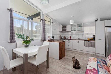 Photo of property in 17 Hahuru Road, Kawerau, 3127