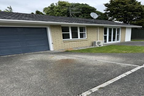 Photo of property in 285f1- Fergusson Drive, Heretaunga, Upper Hutt, 5018