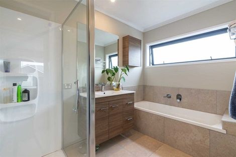 Photo of property in 21 Mapou Road, Hobsonville, Auckland, 0616