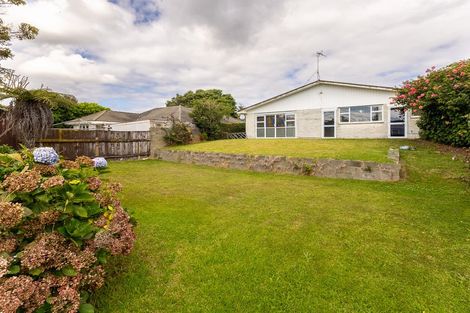 Photo of property in 5 Middleton Road, Paraparaumu Beach, Paraparaumu, 5032