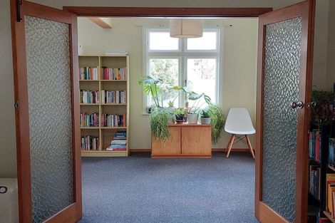 Photo of property in 76 Mcalpine Avenue, Mount Cook, Wellington, 6011