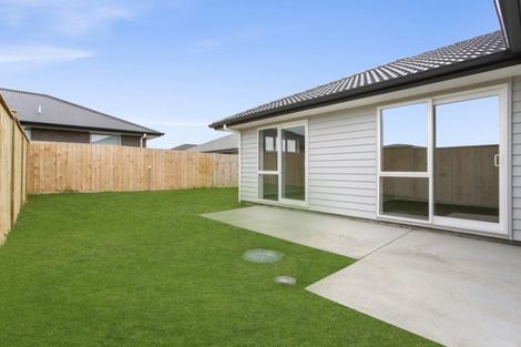 Photo of property in 16 Perla Road, Pukekohe, 2120