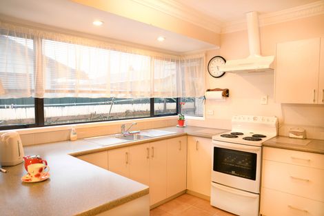 Photo of property in 2/34 Great South Road, Papakura, 2110