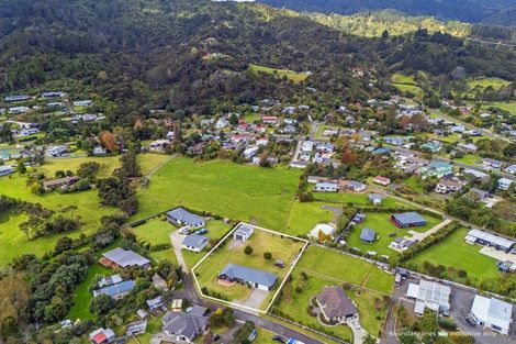 Photo of property in 294 Albert Street, Coromandel, 3506