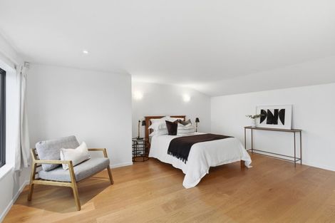 Photo of property in 39 Santa Maria Avenue, Mount Pleasant, Christchurch, 8081