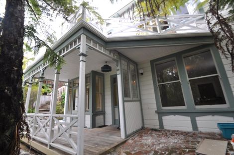 Photo of property in 140 Glenmore Street, Northland, Wellington, 6012