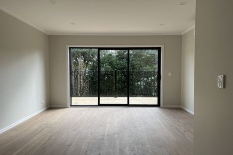 Photo of property in 2/125b Metcalfe Road, Ranui, Auckland, 0612