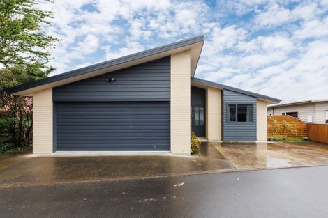 Photo of property in 4 Northbrook Court, Roslyn, Palmerston North, 4414