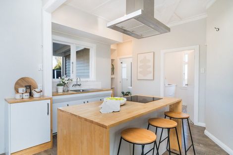Photo of property in 37 Miro Street, Takaro, Palmerston North, 4410