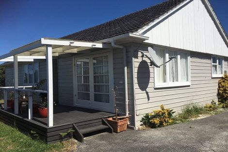 Photo of property in 47 Luckens Road, West Harbour, Auckland, 0618