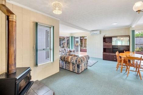 Photo of property in 1/18 Matuhi Rise, Henderson, Auckland, 0612