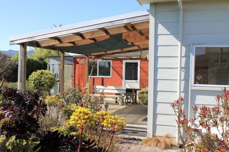 Photo of property in 35 Romilly Street, Westport, 7825