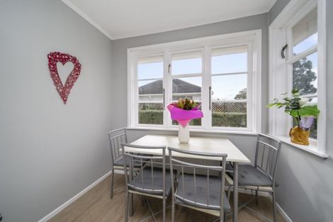 Photo of property in 10 Essex Street, Stratford, 4332