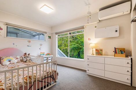 Photo of property in 26 Lauderdale Road, Birkdale, Auckland, 0626