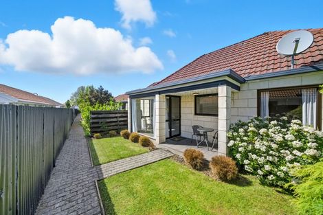 Photo of property in 5/4 Broadbent Street, Riccarton, Christchurch, 8041