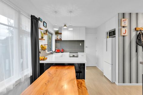 Photo of property in 19 Brockenhurst Street, Aranui, Christchurch, 8061