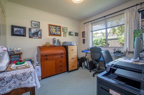 Photo of property in 20a Karu Crescent, Waikanae, 5036