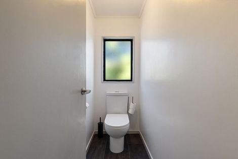 Photo of property in 1 Lydia Place, Kelvin Grove, Palmerston North, 4414