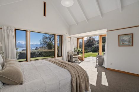 Photo of property in 186 Beacon Point Road, Wanaka, 9305