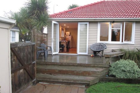 Photo of property in 65 Seddon Street, Takaro, Palmerston North, 4412