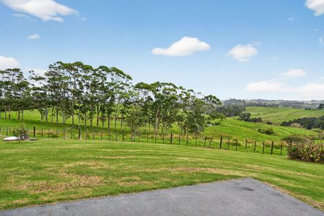 Photo of property in 667 Pahi Road, Pahi, Paparoa, 0571