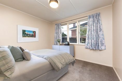 Photo of property in 12 Beaubank Road, Kelston, Auckland, 0602