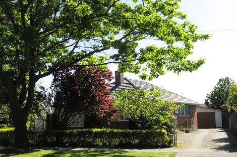 Photo of property in 50 Guildford Street, Burnside, Christchurch, 8053