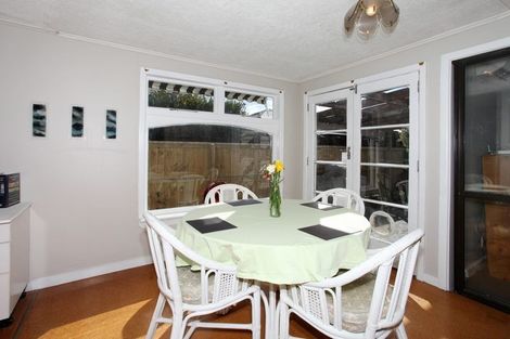 Photo of property in 10 Dinton Street, Russley, Christchurch, 8042