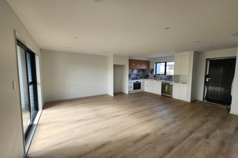 Photo of property in 25 Friesian Drive, Mangere, Auckland, 2022