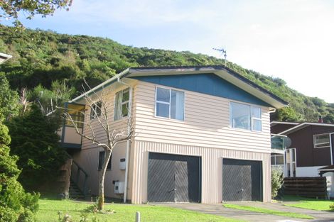 Photo of property in 72 Spinnaker Drive, Whitby, Porirua, 5024