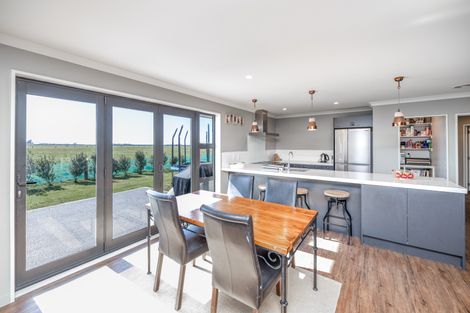 Photo of property in 7 Dundee Close, Darfield, 7510