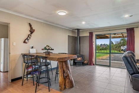 Photo of property in 293 Koputaroa Road, Koputaroa, Shannon, 5575
