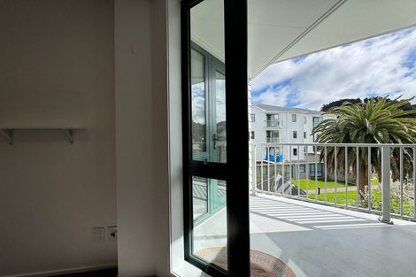 Photo of property in Palm Grove Apartments, 7/13c Palm Grove, Berhampore, Wellington, 6023