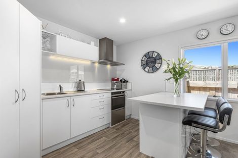 Photo of property in 214/11 Kamahi Crescent, Papamoa Beach, Papamoa, 3118