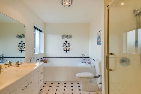 Photo of property in 39 Travis Country Drive, Burwood, Christchurch, 8083