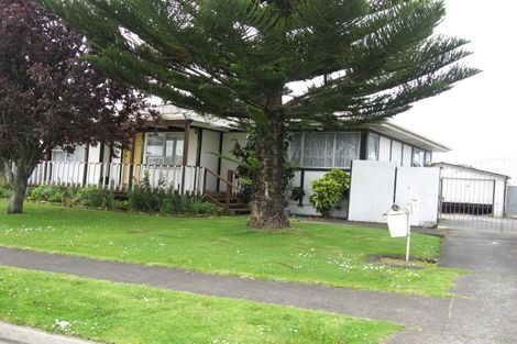 Photo of property in 4 Tacon Place, Mangere, Auckland, 2022