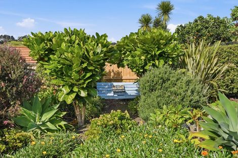 Photo of property in 10 Cable Bay Block Road, Cable Bay, 0420