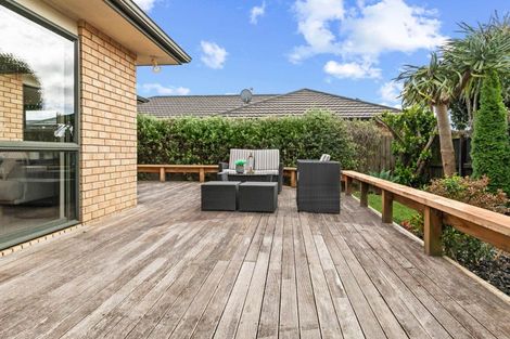 Photo of property in 35 Greig Place, Pukekohe, 2120