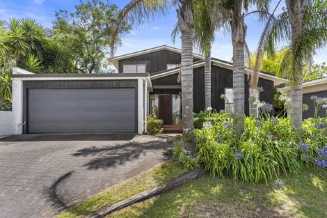 Photo of property in 3 Fielding Crescent, Farm Cove, Auckland, 2012