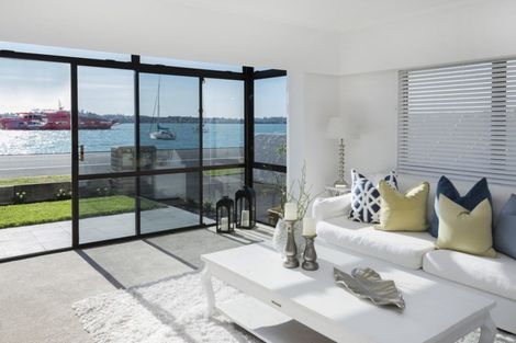Photo of property in 52a The Parade, Bucklands Beach, Auckland, 2012