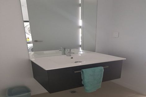 Photo of property in Frank Sargeson Apts, 404/74 Anzac Street, Takapuna, Auckland, 0622