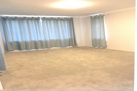 Photo of property in 16 Geordie Street, Henderson, Auckland, 0612
