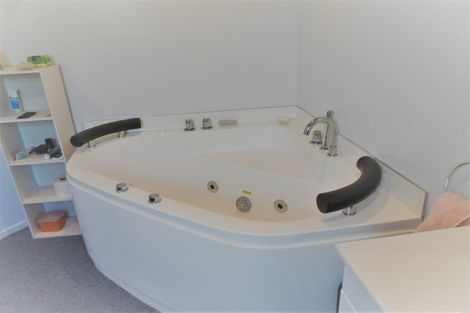 Photo of property in 15 Grantham Drive, Hanmer Springs, 7334