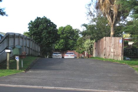 Photo of property in 2/6 Marinich Drive, Ranui, Auckland, 0612