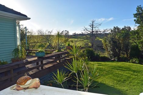 Photo of property in 46 Sandy Beach Road, Tinopai, Matakohe, 0593