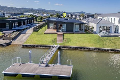 Photo of property in 133 Motu Grande, Pauanui, Hikuai, 3579